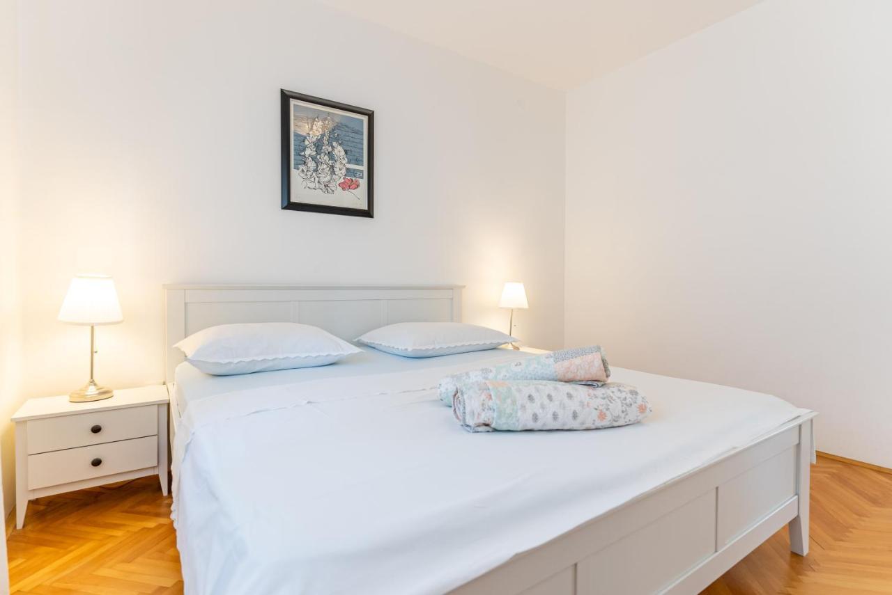 Apartment Luno Kastela Exterior photo